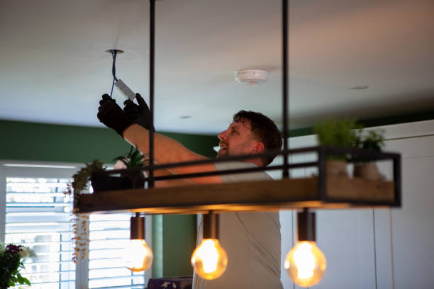 Best Circuit Breaker Repair  in Cambridge, WI