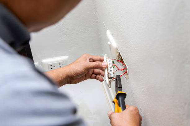 Best Electrician for Home Renovation  in Cambridge, WI